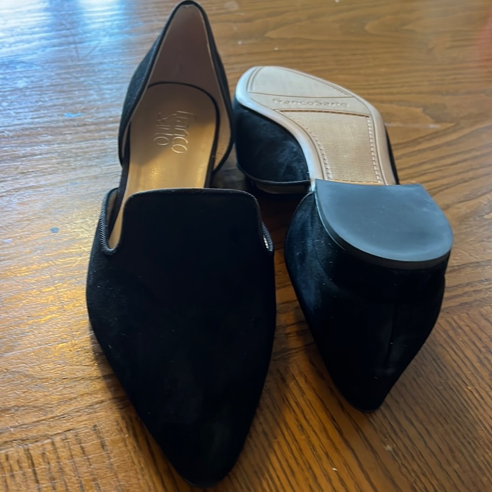 Womens never worn black flats